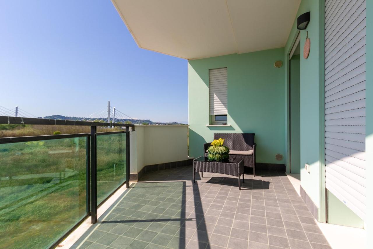 La Dimora Di Ludo Apartment Montesilvano Marina Exterior foto
